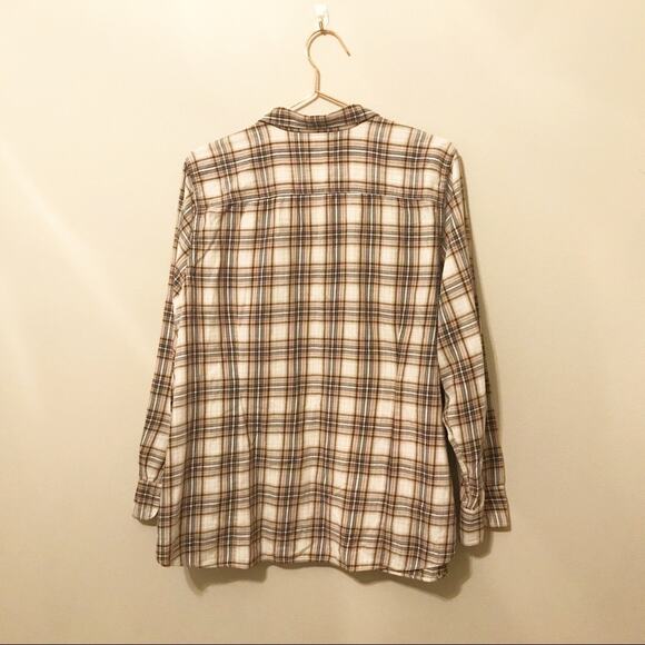 Eddie Bauer soft flannel button down size 2XL - Picture 2 of 4